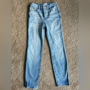 Good American classic slim straight jeans